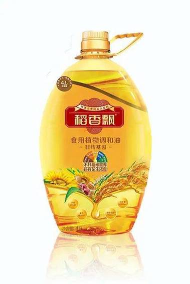 在品質(zhì)方面,現(xiàn)代化米業(yè)工廠嚴(yán)格控制生產(chǎn)過程,確
